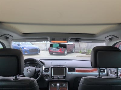 2014 Volkswagen Touareg Lux