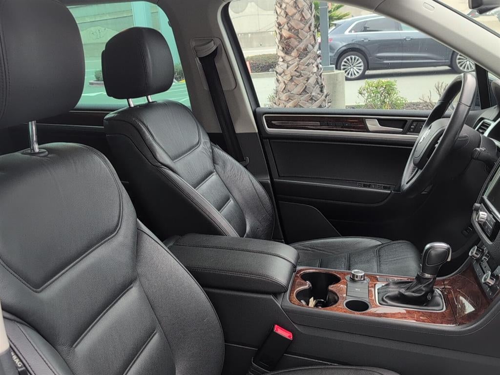 2014 Volkswagen Touareg Lux