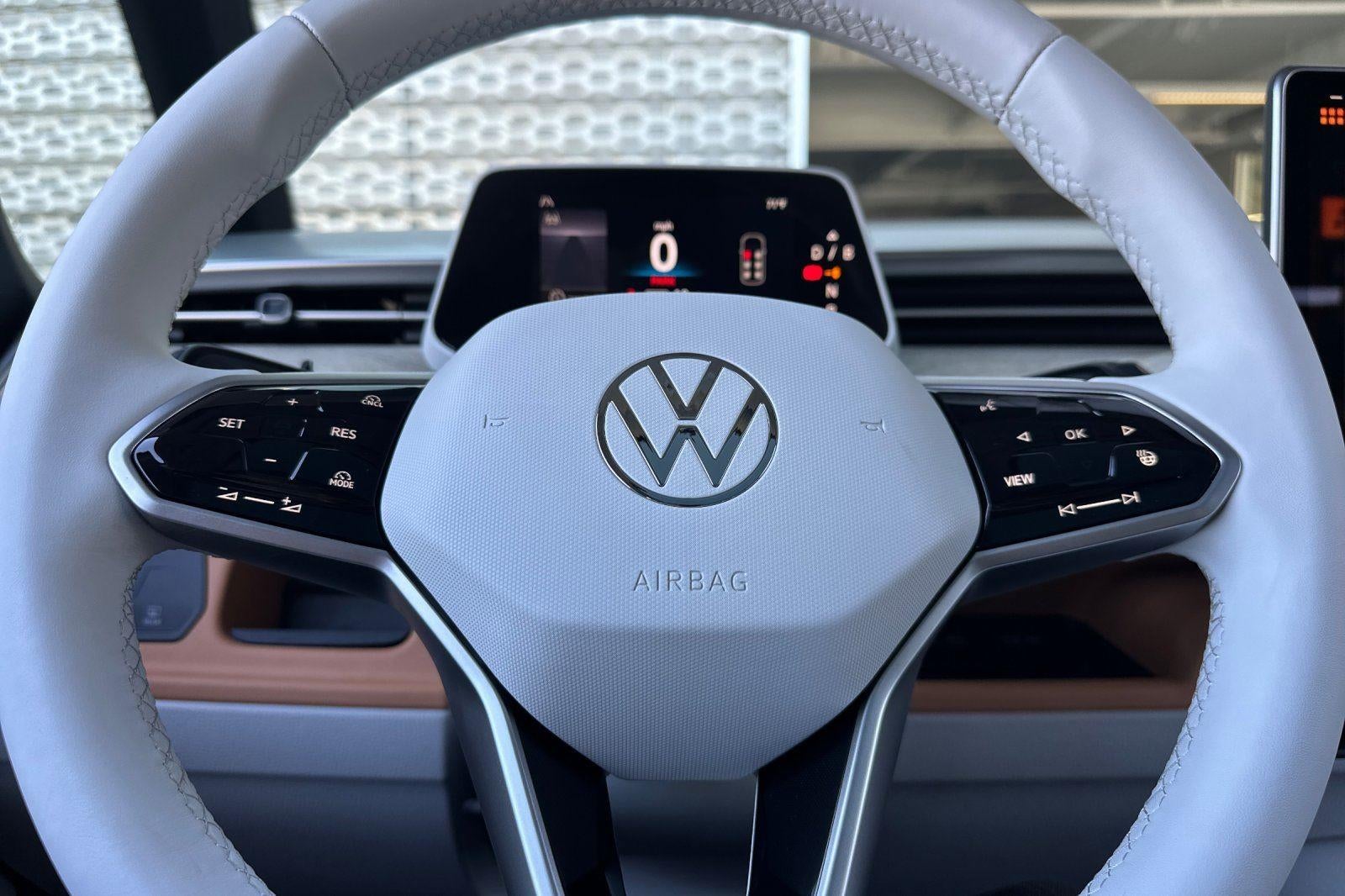 2025 Volkswagen ID. Buzz Pro S Plus