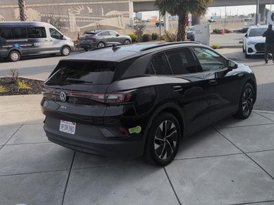 2022 Volkswagen ID.4 Pro