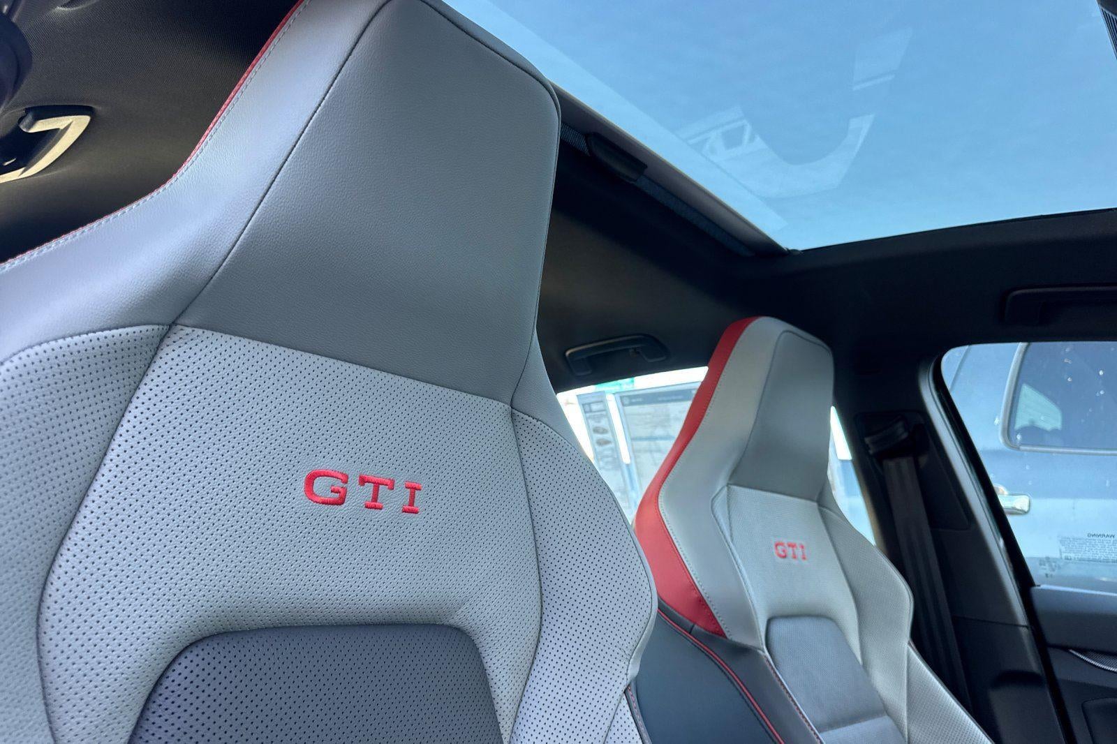 2026 Volkswagen Golf GTI SE