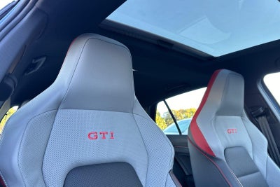 2026 Volkswagen Golf GTI SE