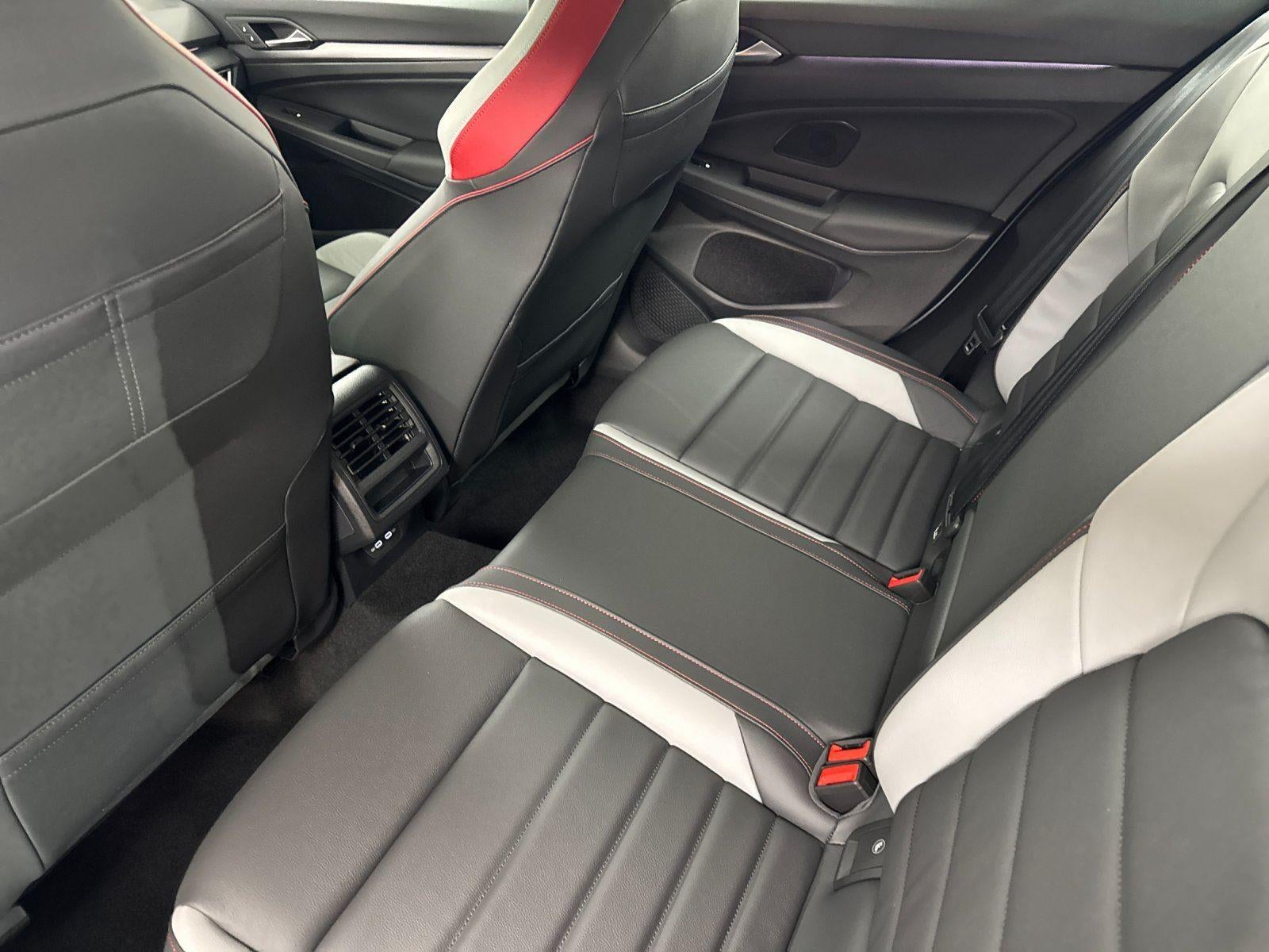 2026 Volkswagen Golf GTI SE