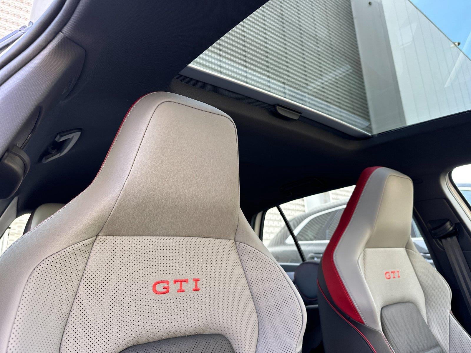 2026 Volkswagen Golf GTI SE