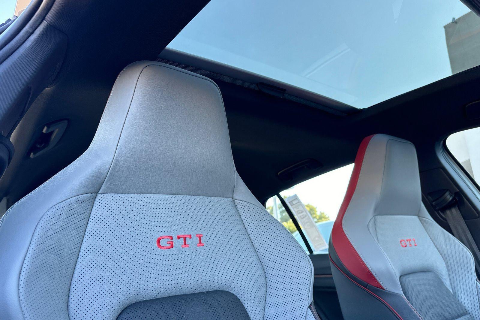 2026 Volkswagen Golf GTI SE