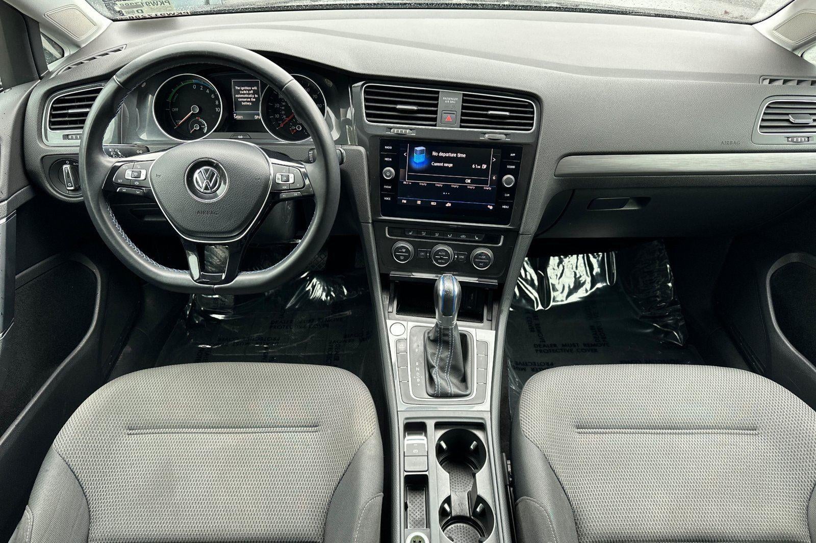 2019 Volkswagen e-Golf SE