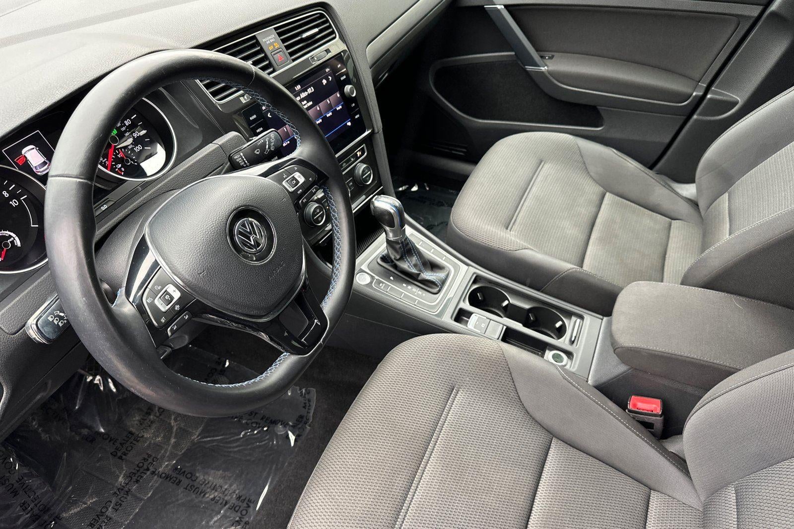 2019 Volkswagen e-Golf SE