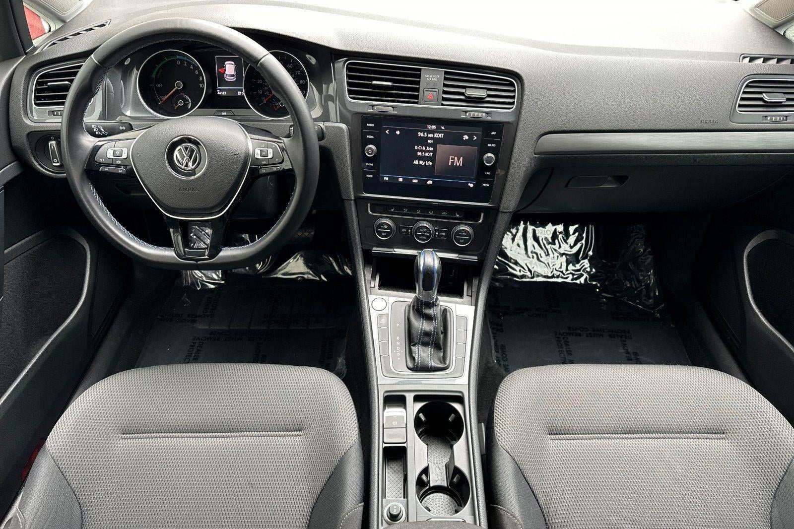 2019 Volkswagen e-Golf SE