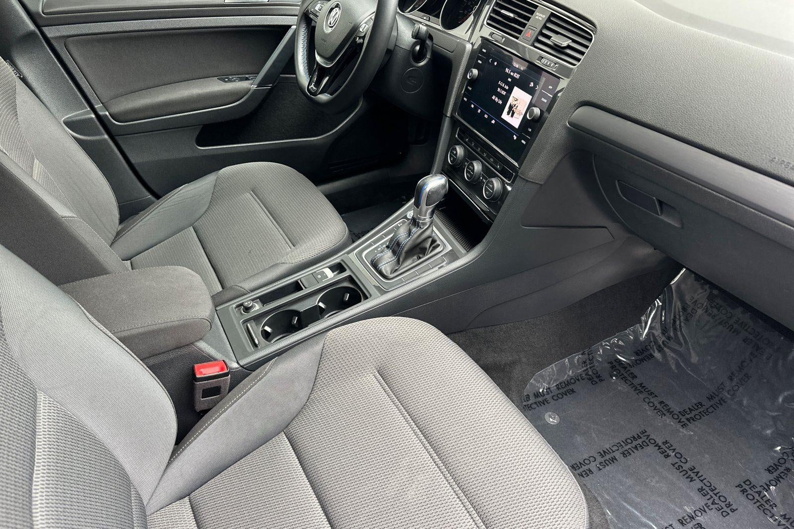 2019 Volkswagen e-Golf SE