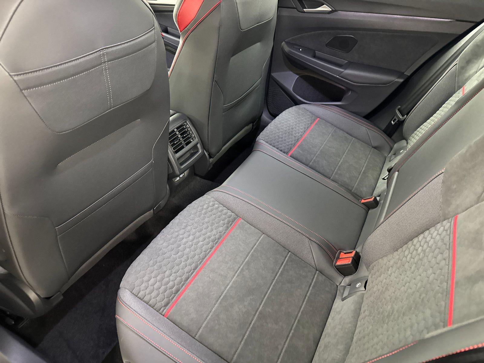 2026 Volkswagen Golf GTI SE