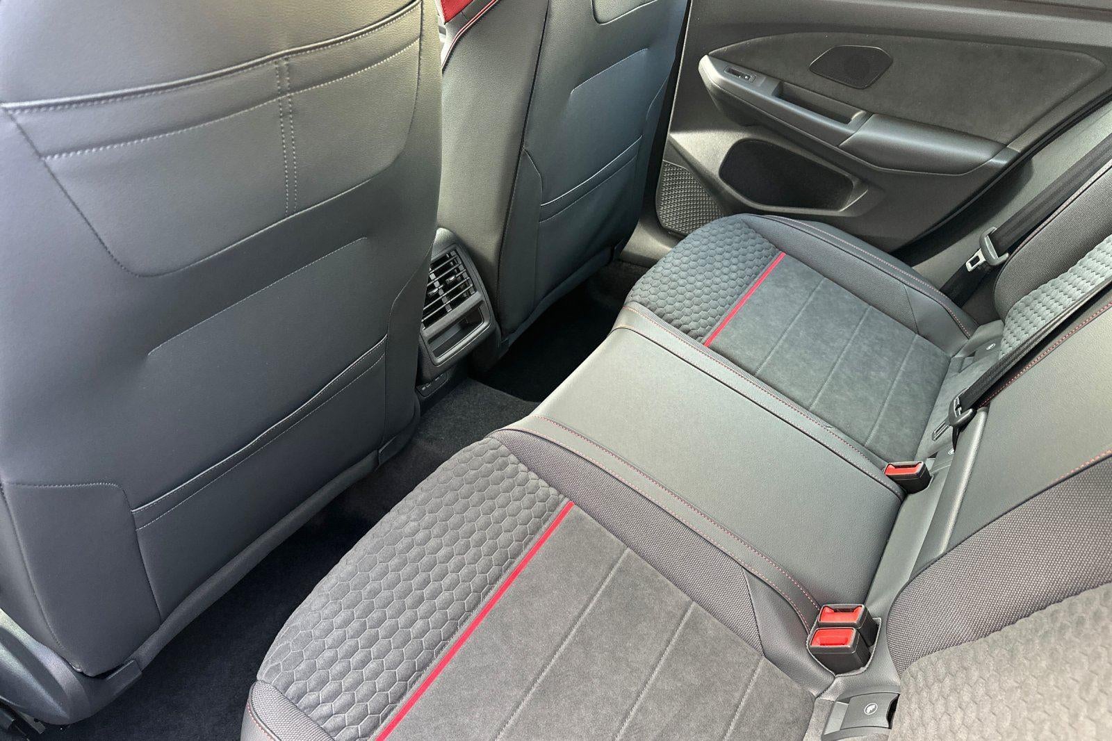 2026 Volkswagen Golf GTI SE