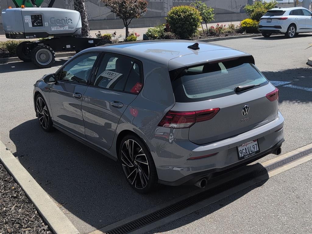 2023 Volkswagen Golf GTI Autobahn