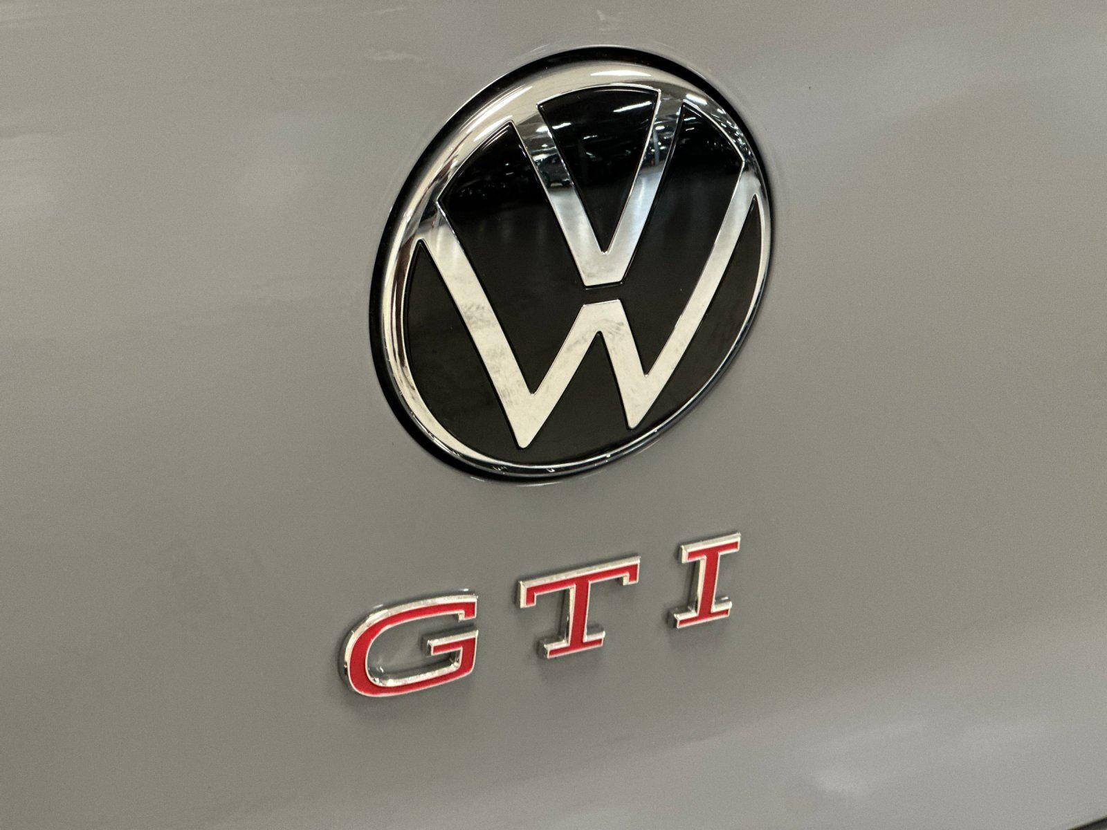 2026 Volkswagen Golf GTI Autobahn