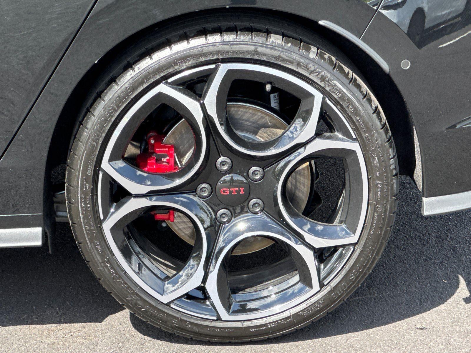 2026 Volkswagen Golf GTI Autobahn