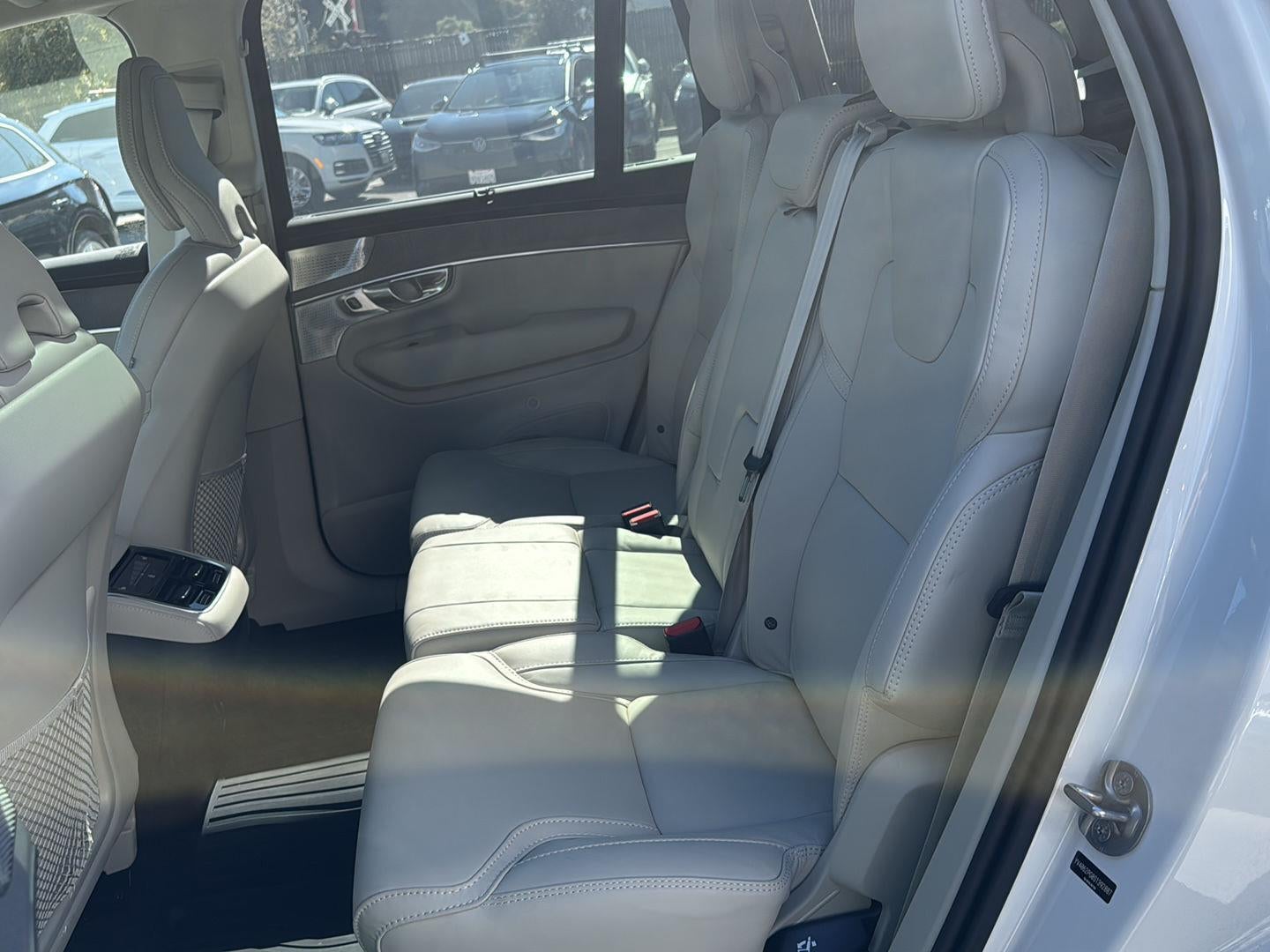 2025 Volvo XC90 Ultra