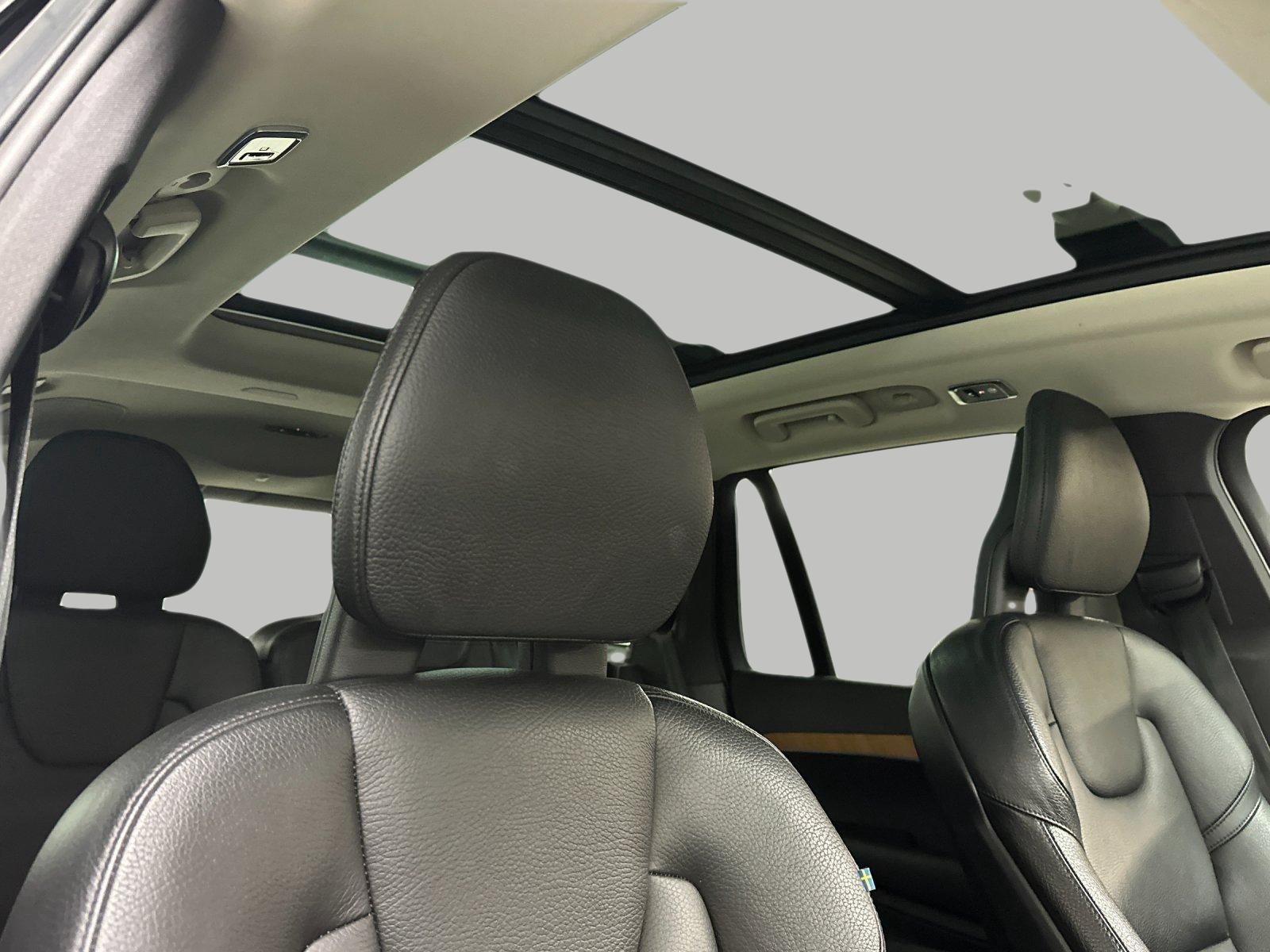 2021 Volvo Xc90 Momentum