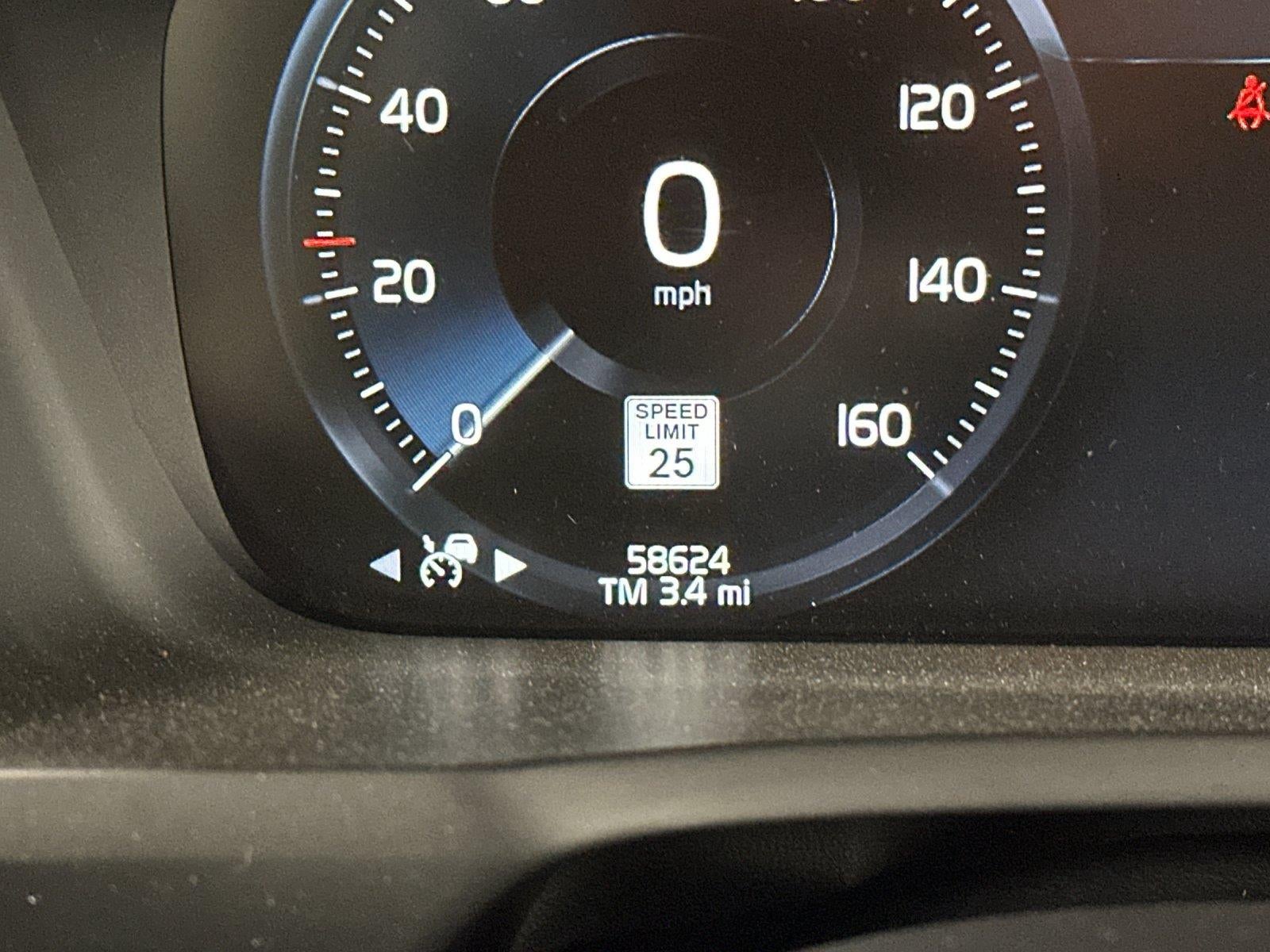 2021 Volvo Xc90 Momentum